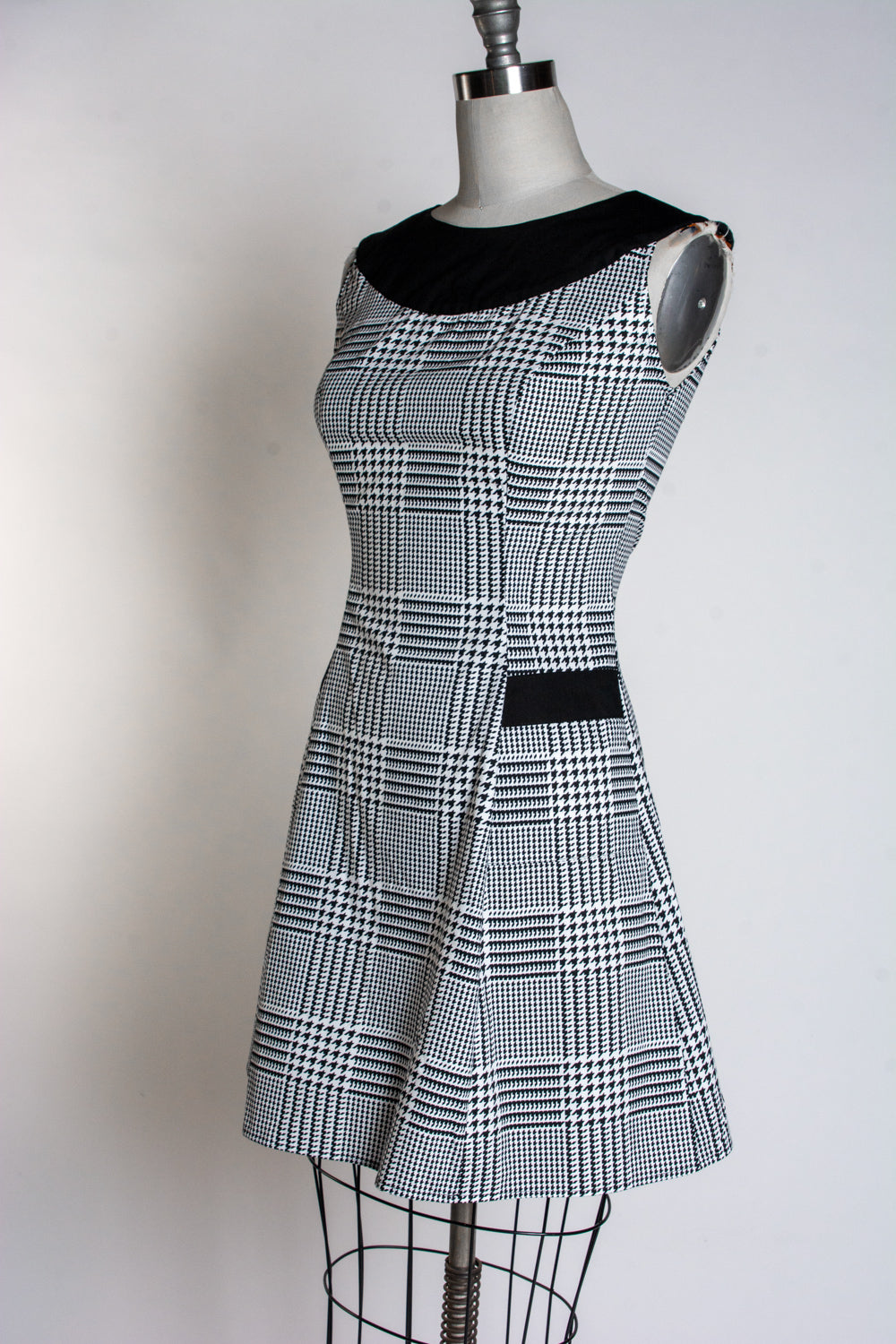 Doreen Dress- Houndstooth Plaid