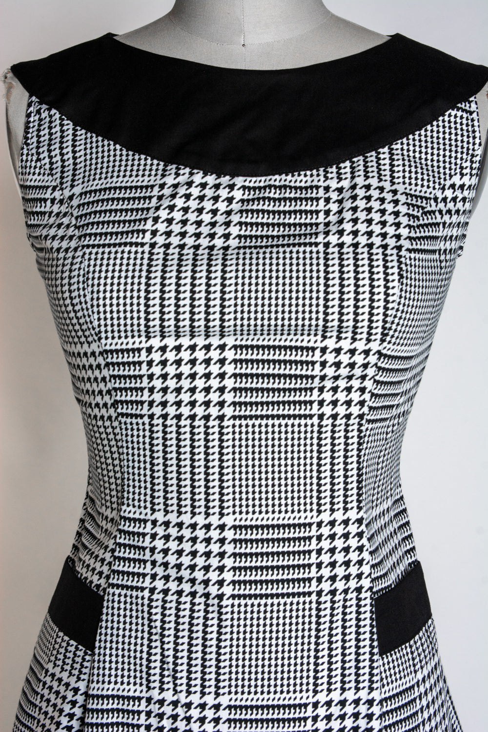 Doreen Dress- Houndstooth Plaid