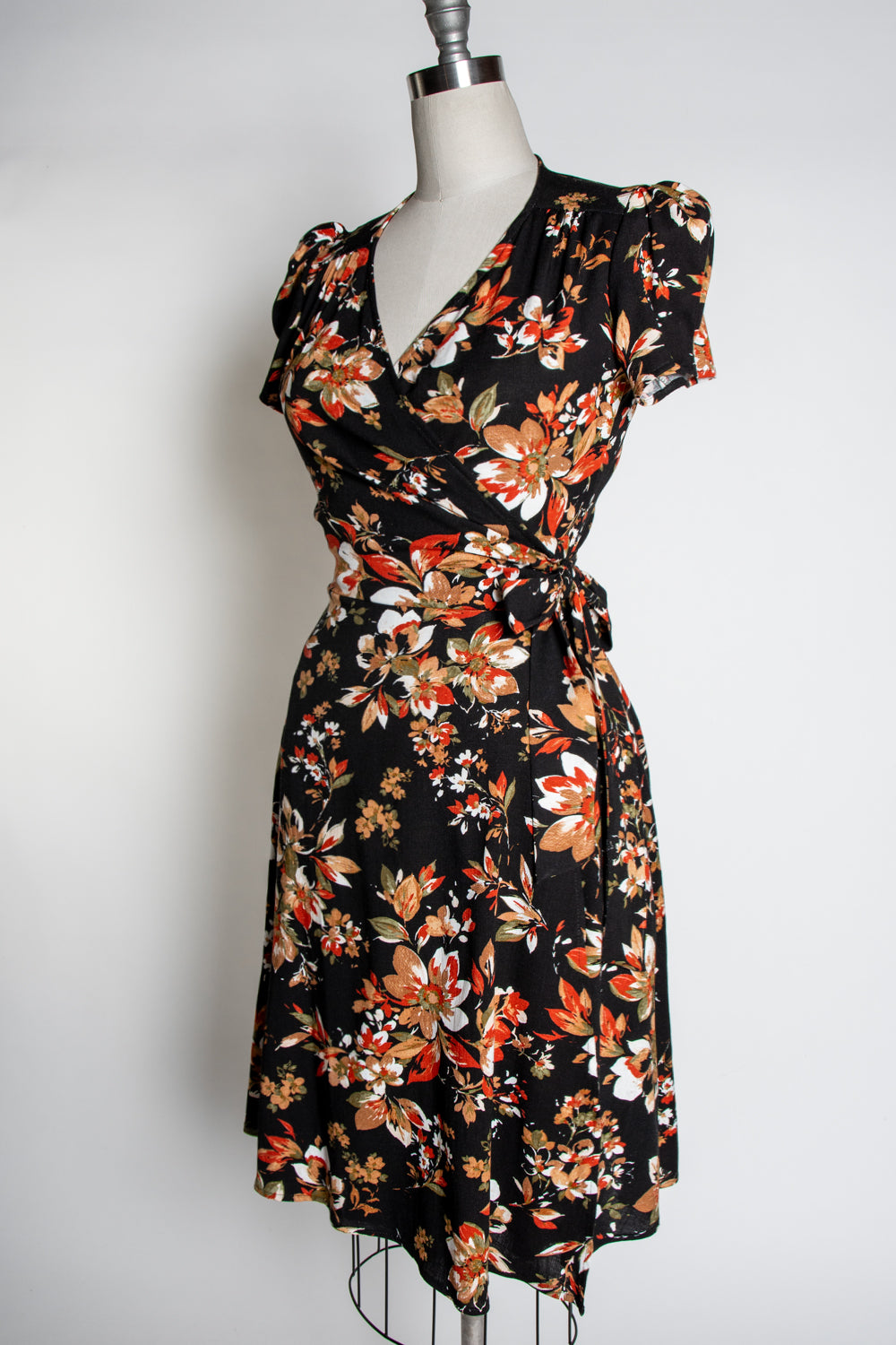 Rayleine Dress - Autumn Blossom, Black